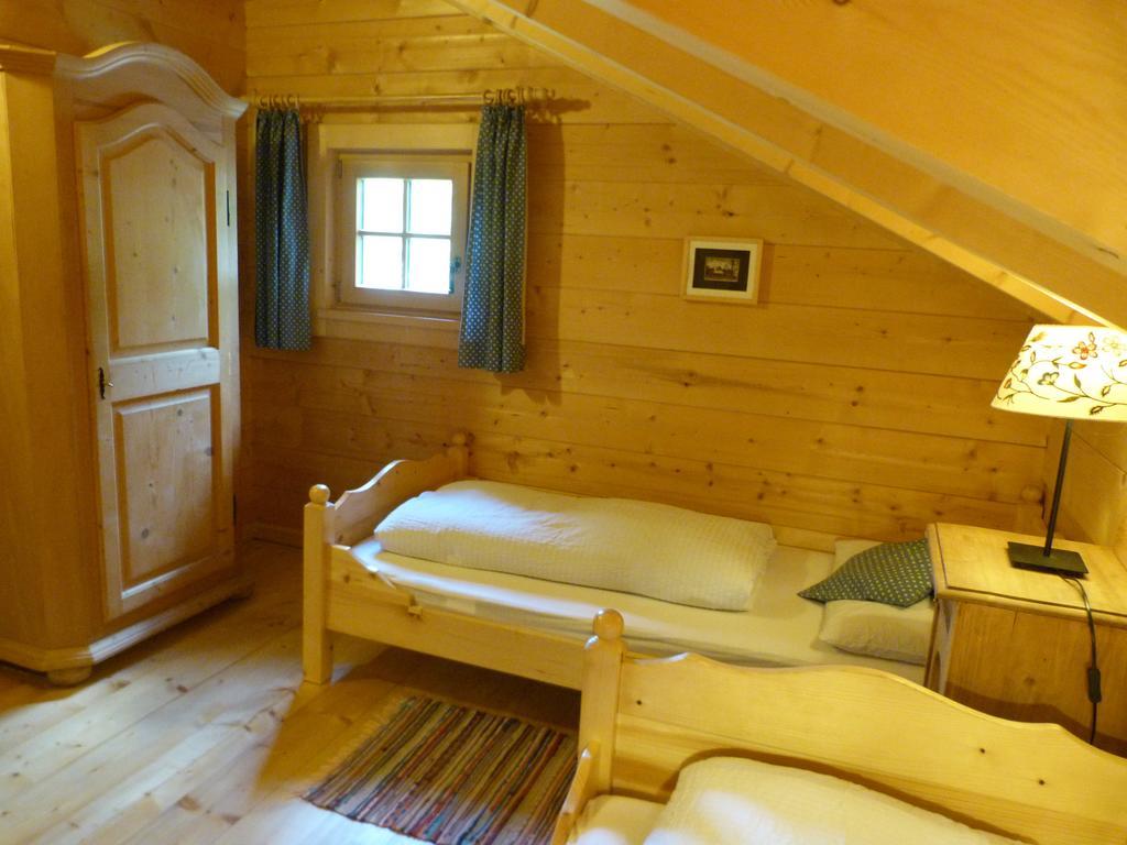 Knusperhaeusl Villa Uttendorf Room photo