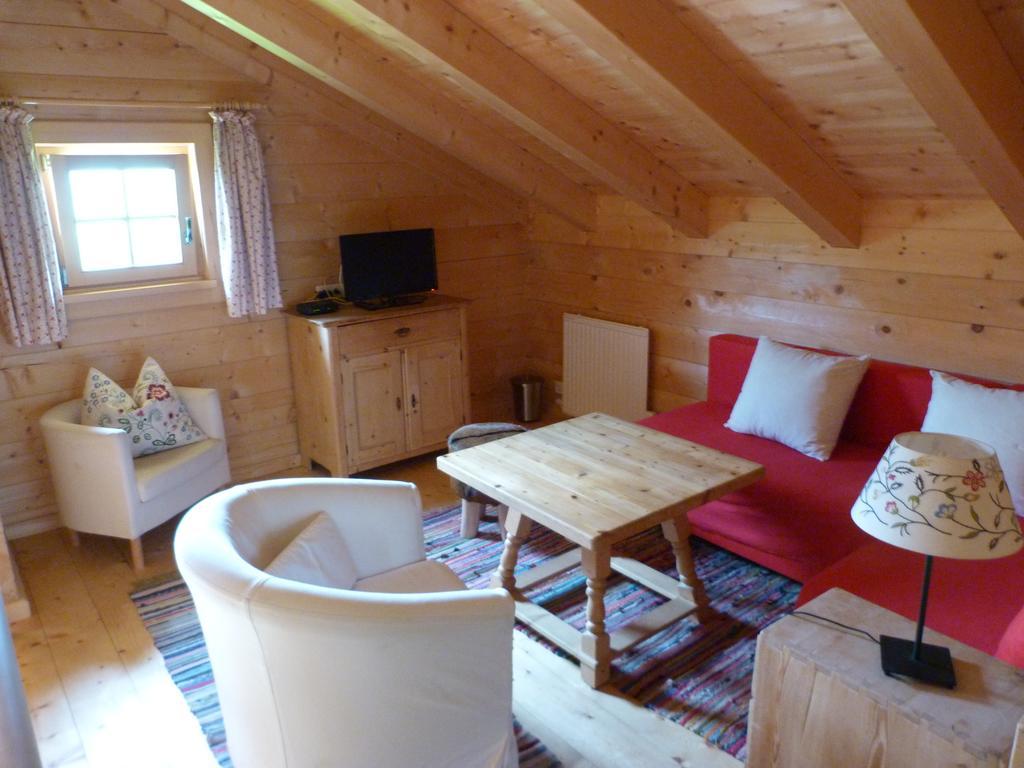 Knusperhaeusl Villa Uttendorf Room photo